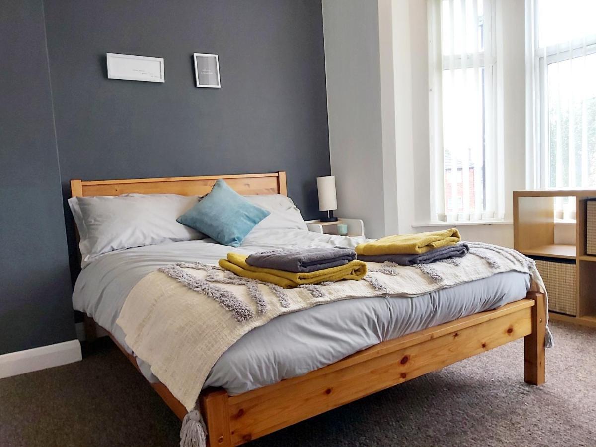 Comfy 4 Bed Home Away From Home Coventry Bagian luar foto